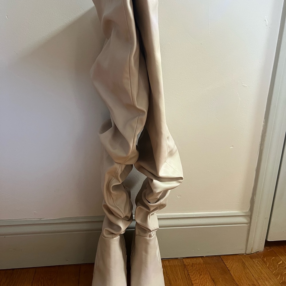Princess Polly Cream Heeled Boots